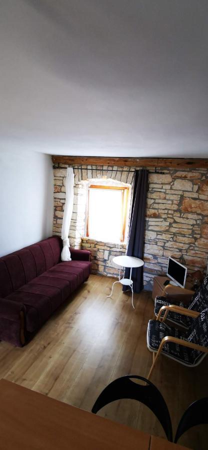 Eti And Mia Holiday Apartments Muntic Экстерьер фото